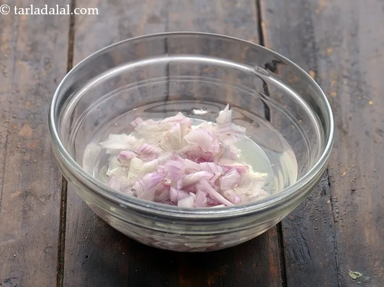 Step 4 – Add onions. See why onions are good for you. &nbsp;Raw&nbsp;<a href="https://www.tarladalal.com/recipes-using-onions-548">onions</a>&nbsp;are a very valuable source …