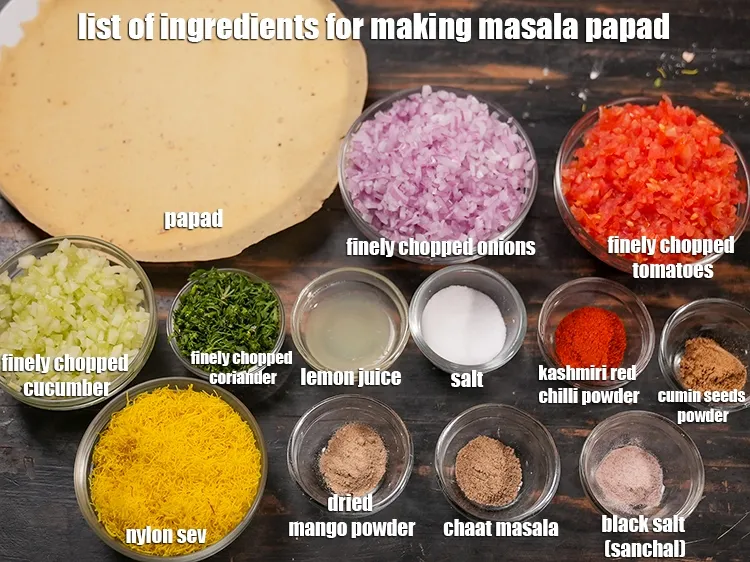 स्टेप 2 – <u><em>मसाला पापड़ रेसिपी बनाने के लिए सामग्री की सूची की …