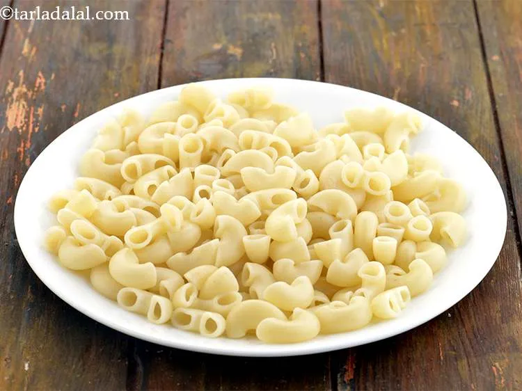 Step 9 – Transfer the macaroni to a clean and dry plate.