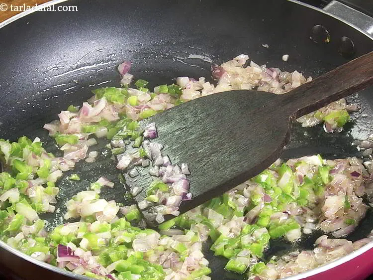 Step 12 – Saut&eacute; on a high flame for 1 minute so they maintain their crunch.