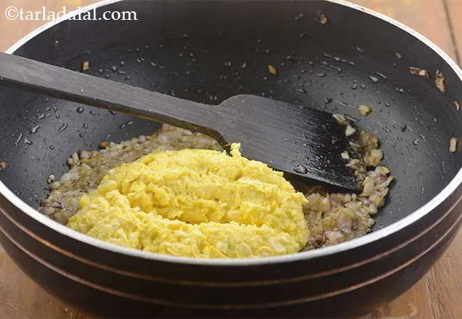 Step 7 – Now add the coarsely crushed sweet corn.