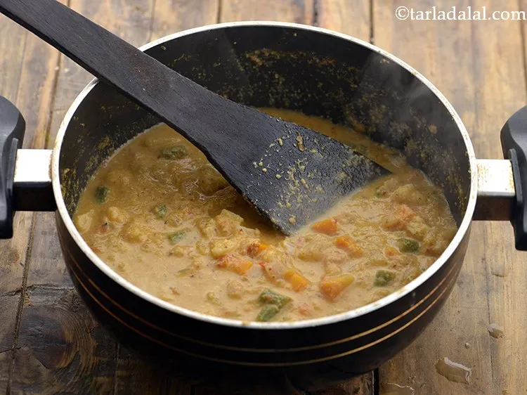 Step 24 – Mix &nbsp;<strong>malabari curry | veg malabar curry | South Indian malabari curry | &nbsp;</strong>well and …