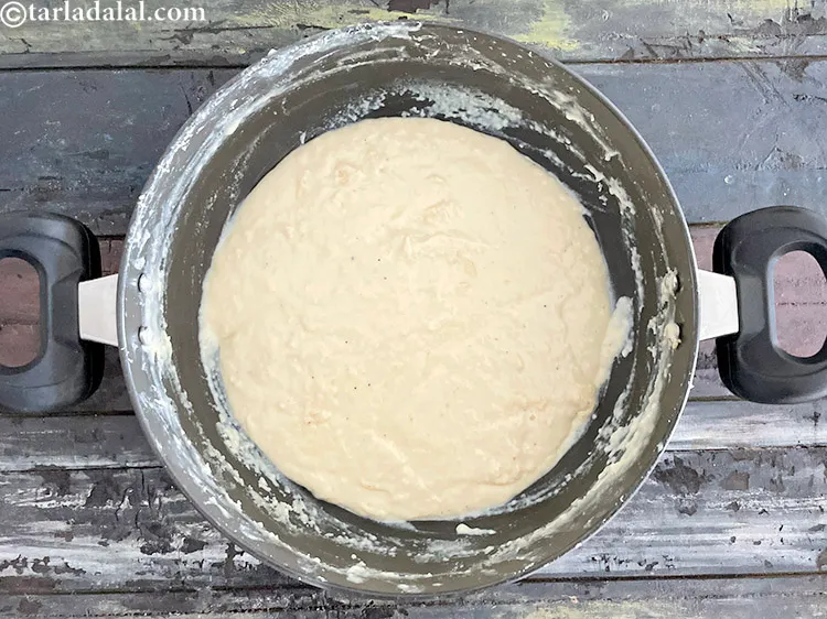 स्टेप 32 – मिश्रण को ठंडा करें। बहुत लंबा इंतजार न करें वरना …