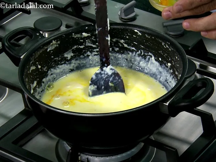 Step 7 – Also, add the saffron-milk mixture into it.