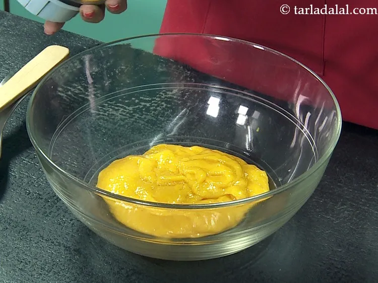 Step 16 – Add the mango mixture in another deep bowl.