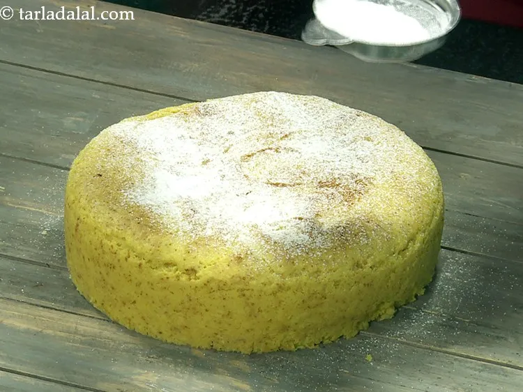 Step 30 – Dust a little icing sugar on the cake.&nbsp;