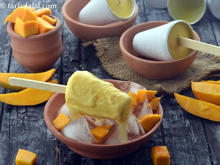 स्टेप 28 – <strong>मैंगो कुल्फी</strong> को | <strong>आसान आम की कुल्फी | गर्मियों …
