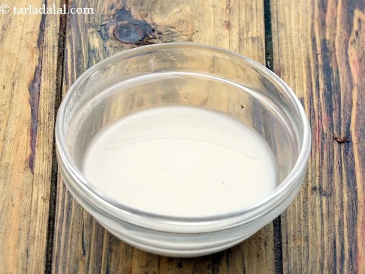 स्टेप 14 – अच्छी तरह मिलाएं जब तक कोई गांठ न रह जाए …