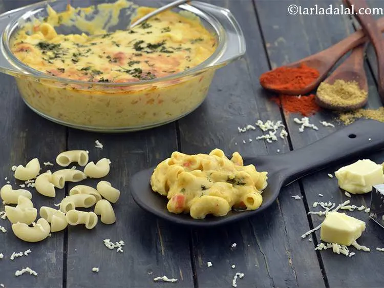 Step 18 – Serve&nbsp;<strong>masala mac and cheese recipe | homemade baked mac and cheese | no cream mac …