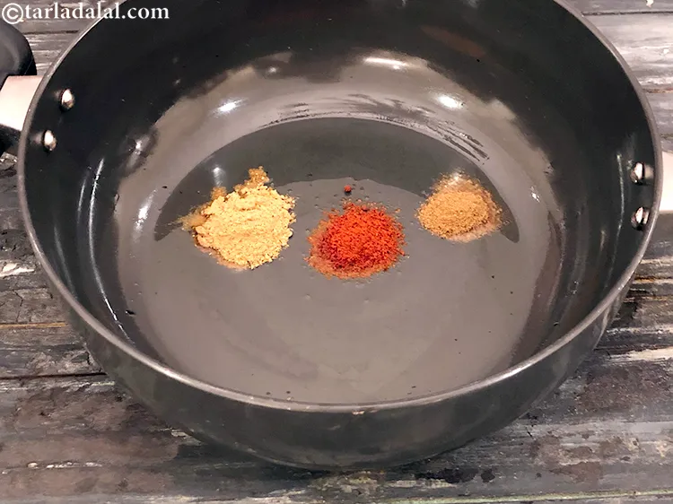Step 7 – Add the chaat masala.