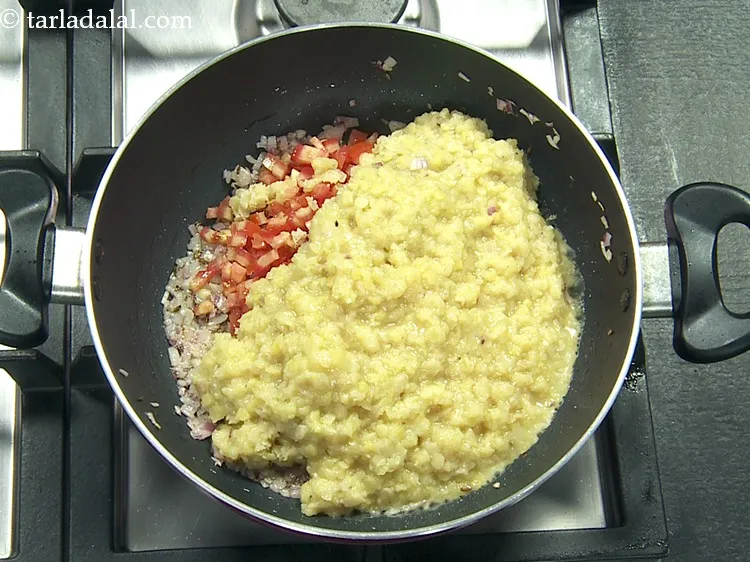 Step 18 – Add&nbsp;cooked dal.