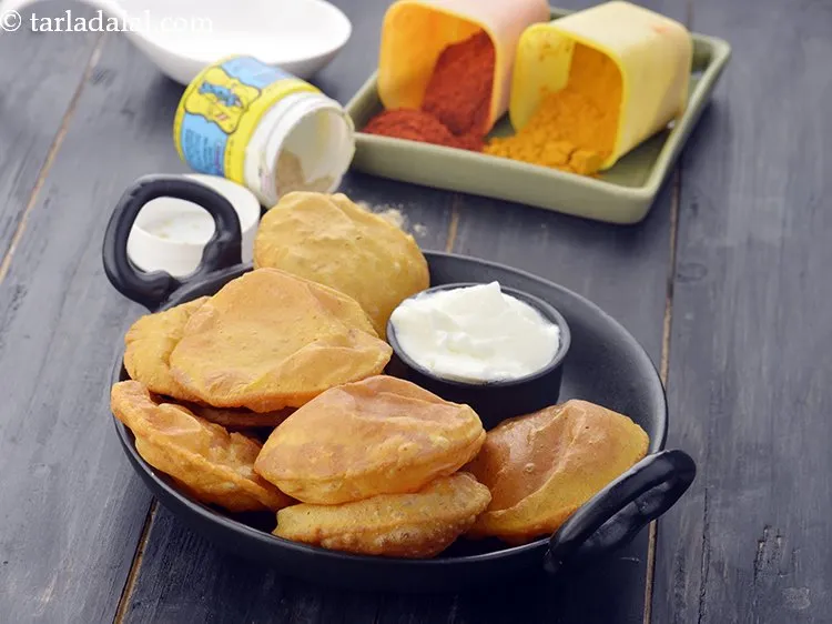 Step 19 – Serve the&nbsp;<strong>masala puris with curds |&nbsp;masala puris for breakfast | deep fried masala puris</strong>&nbsp;hot. You …