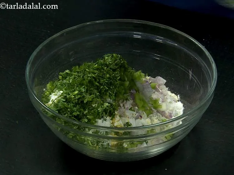 Step 5 – Add freshly chopped coriander to the bowl.
