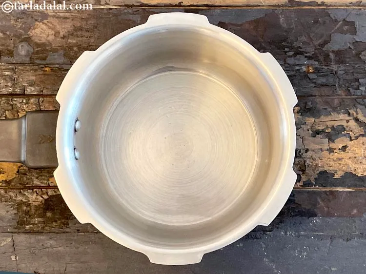 Step 7 – <meta charset="UTF-8" /> To make&nbsp;<strong>masoor dal paneer soup recipe&nbsp;|&nbsp;masoor dal soup for weight loss&nbsp;|&nbsp;healthy dal …