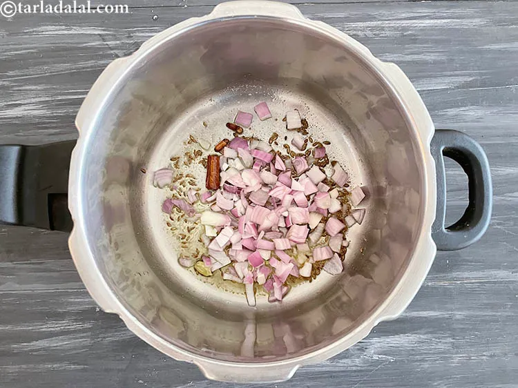 Step 20 – Add&nbsp;<meta charset="UTF-8" />1/2 cup&nbsp;<a href="glossary-chopped-onions-722i">chopped onions</a>.