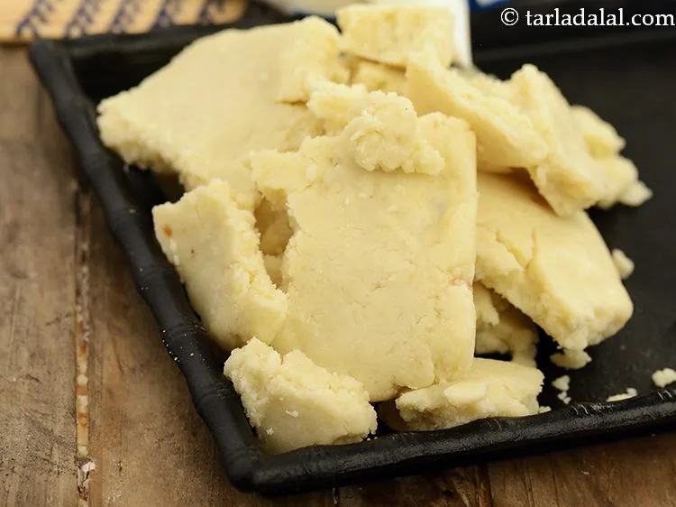 Step 11 – Add 4 tbsp&nbsp;<a href="https://www.tarladalal.com/glossary-mawa-khoya-mava-490i">mava (khoya)</a>. This adds creamy texture to the <strong>microwave carrot halwa recipe …