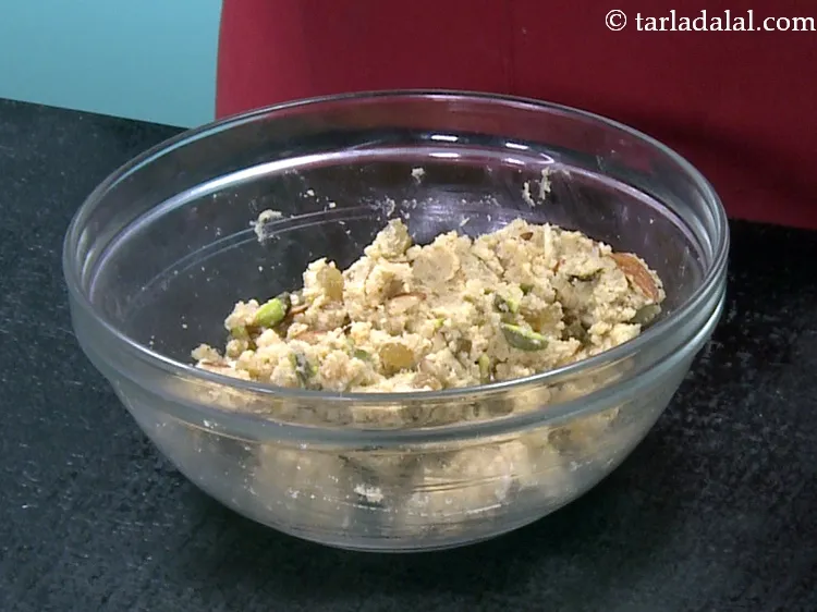 Step 35 – Divide the stuffing into 12 equal portions and keep aside.