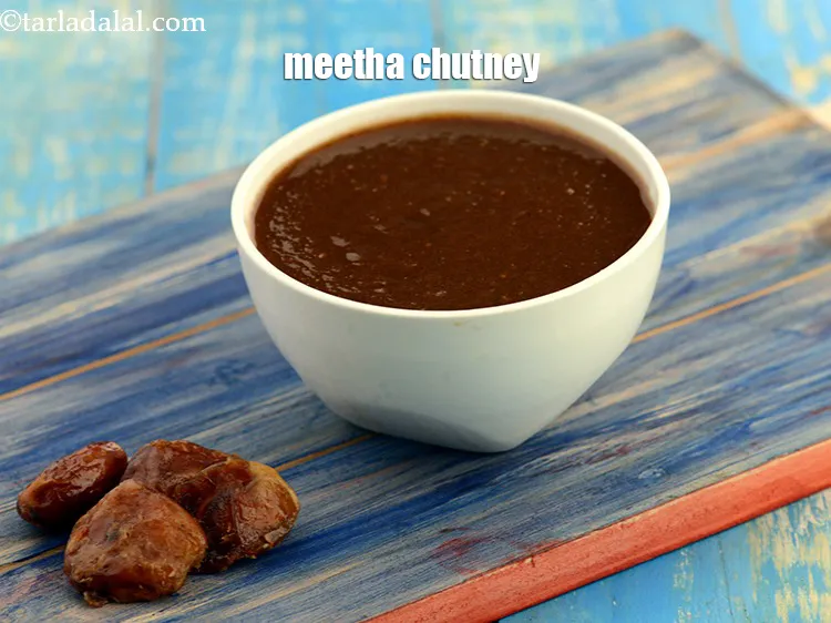 Step 7 – learn <a href="https://www.tarladalal.com/meetha-chutney--mumbai-roadside-recipes--33379r" target="_blank">how to make meetha chutney</a> in detail.
