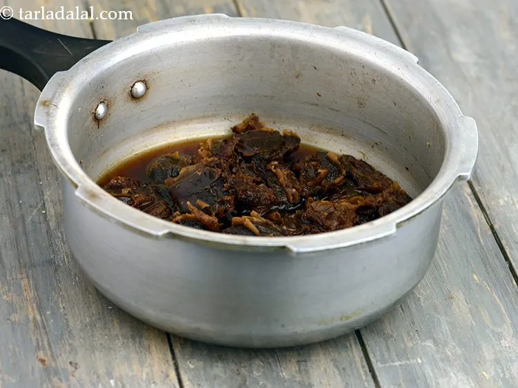 Step 6 – Allow the steam to escape before opening the lid and keep aside to cool slightly.