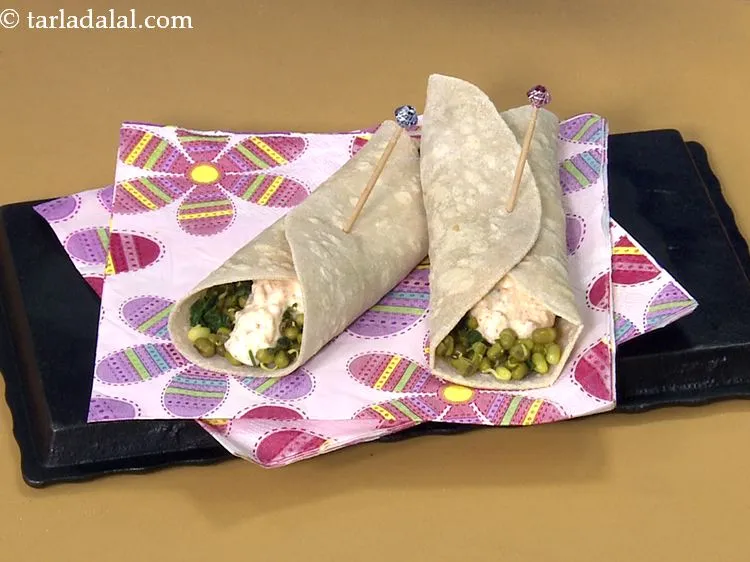 Step 44 – Repeat steps 1 to 5 to make 3 more wraps.