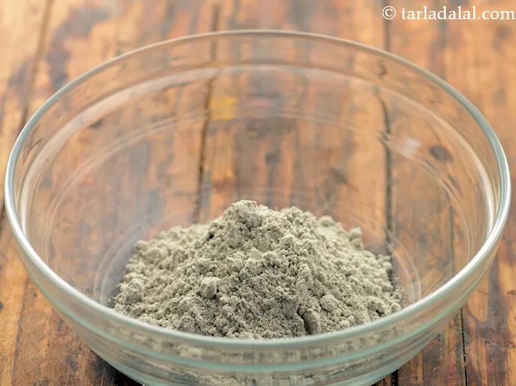 Step 2 – To make&nbsp;<b><span style="font-size: 12pt; font-family: &quot;Kohinoor Devanagari Regular&quot;;">methi bajra paratha</span><span style="font-size: 12pt; font-family: Cambria, serif;">&nbsp;</span><span …