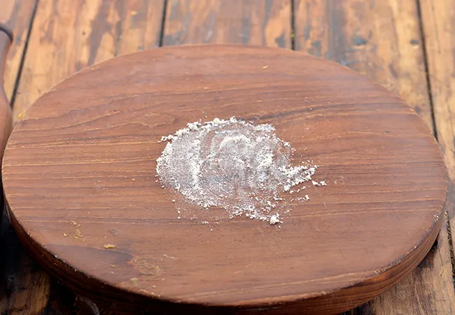 Step 20 – Sprinkle a little flour on the rolling surface.