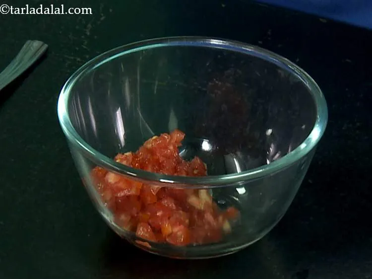 Step 1 – To make salsa for &nbsp;<strong>Mexican bhel | Indo Mexican street food | homemade veg Mexican …