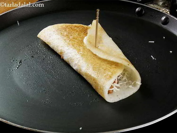 Step 22 – Repeat steps 2 to 10 to make 5 more <strong>Mexican Dosas</strong>.