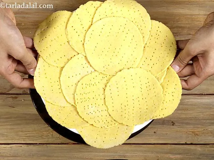 Step 11 – Repeat steps 7 to 10 to make 14 more tortillas.