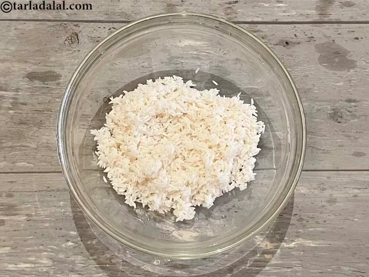 Step 28 – Keep soaked rice in a bowl.