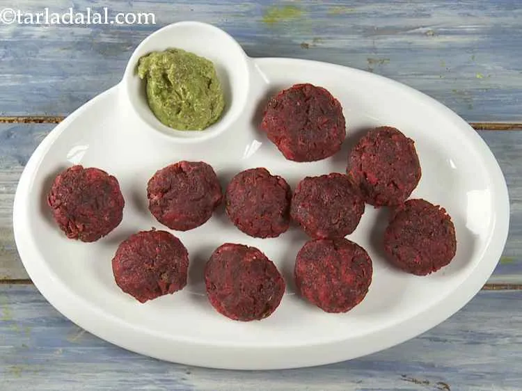 Step 18 – Serve immediately with green chutney or tomato ketchup.