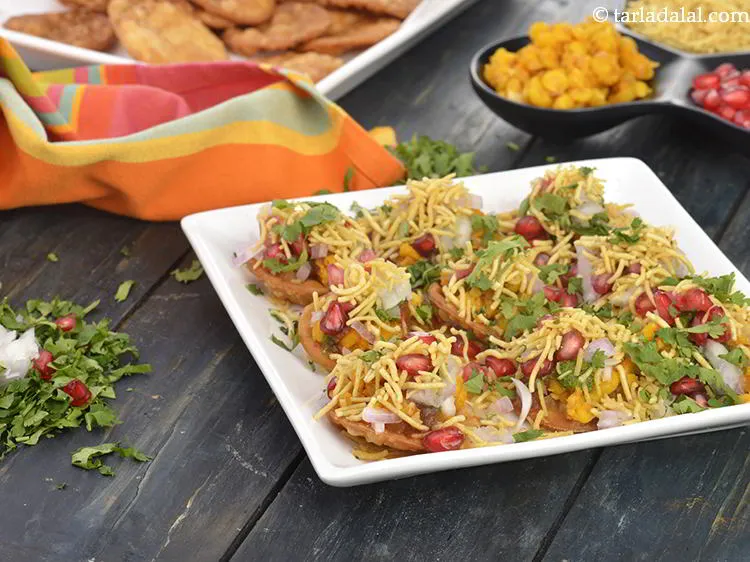 स्टेप 44 – <strong>मिनी दाल पकवान चाट</strong> को | <strong>सिंधी दाल पकवान चाट …