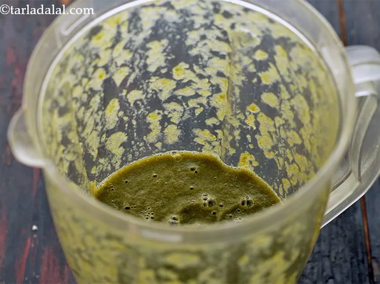 Step 13 – Blend the cucumber and mint leaves until smooth.&nbsp;