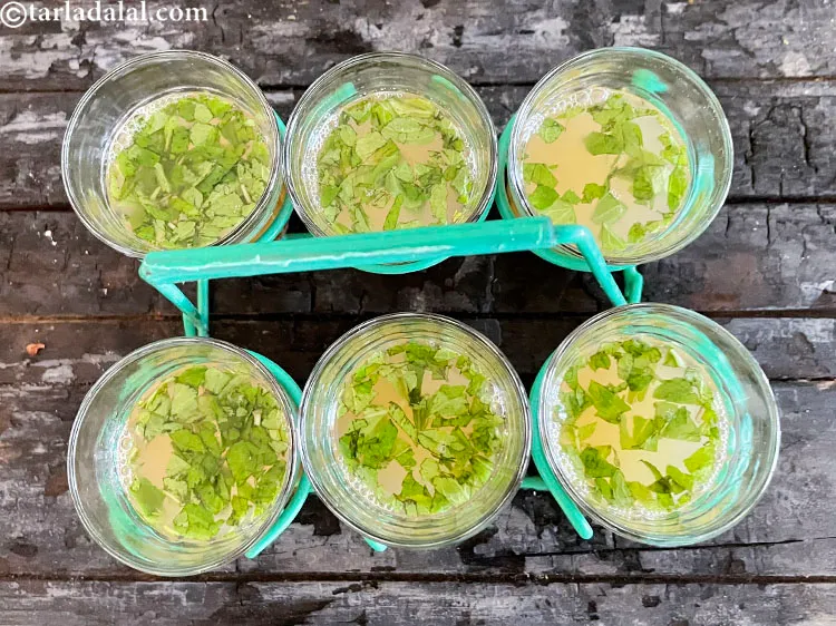 Step 16 – Pour the <meta charset="UTF-8" /><strong>mint honey lemon drink |&nbsp;lemon mint and honey water | pudina …