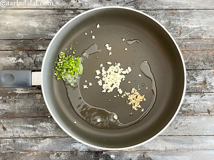 Step 16 – Add 1&nbsp;tsp&nbsp;finely&nbsp;<a href="glossary-chopped-green-chilli-820i">chopped green chillies</a>.