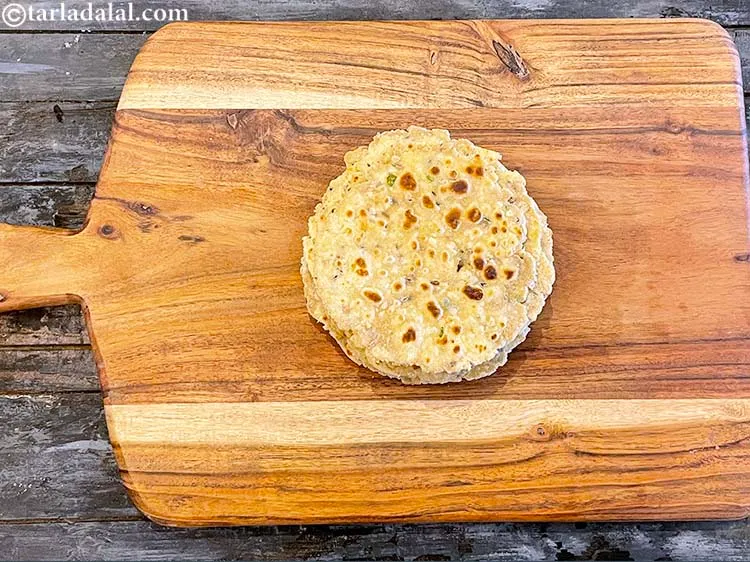 Step 21 – Serve <strong>Rajasthani missi roti | Rajasthani paratha | masala besan roti | missi roti on …