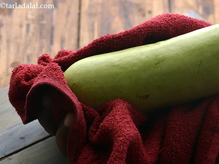 Step 16 – Wipe it with a clean kitchen towel and pat dry them.&nbsp;&nbsp;