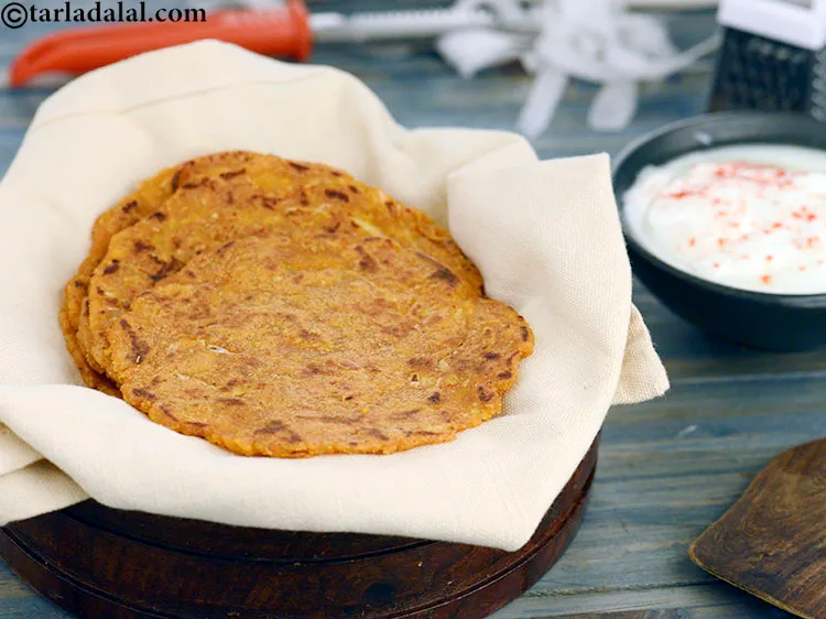 Step 26 – Serve&nbsp;<strong>mooli jowar ki roti | healthy radish jowar chapati | Indian style gluten free jowar …