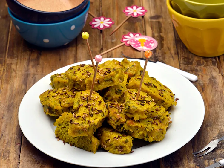 Step 25 – Serve mooli muthia immediately. You can enjoy them with green chutney or ketchup.