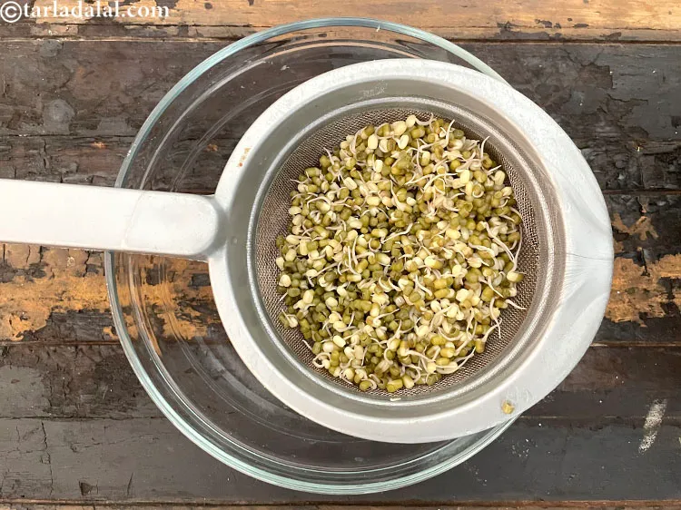 स्टेप 11 – पानी को छान लें।