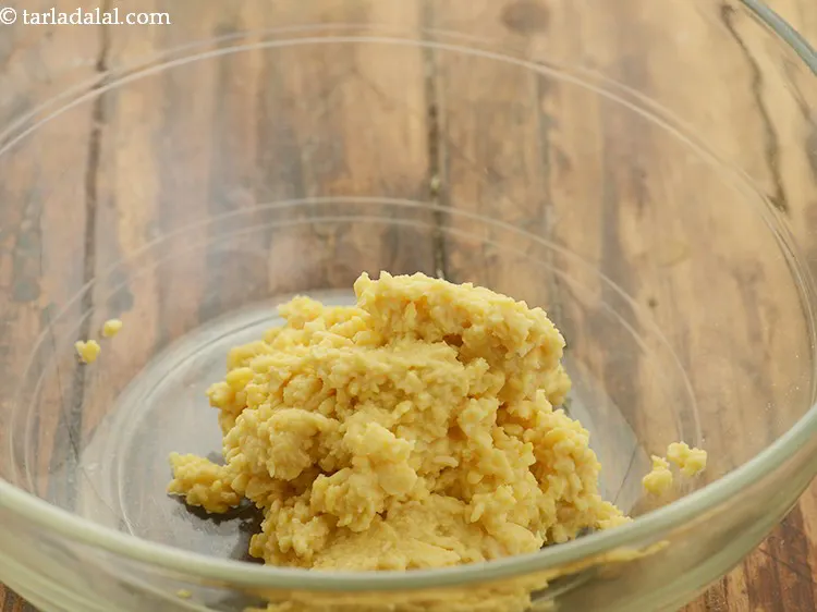 Step 7 – Transfer the paste into a deep bowl.