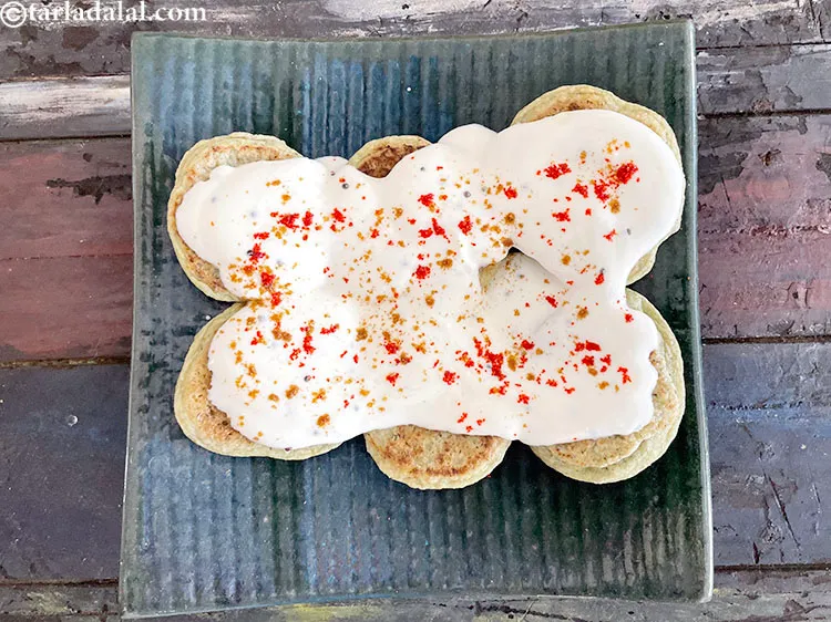 Step 48 – Sprinkle&nbsp;<meta charset="UTF-8" />little chilli powder on top.