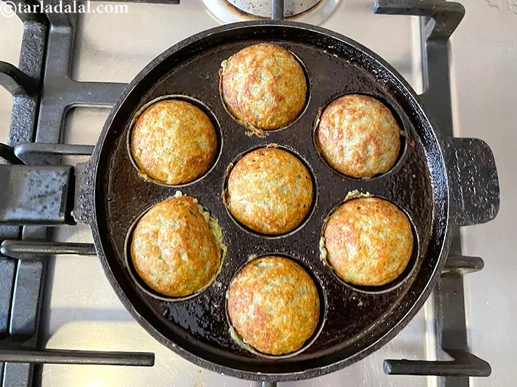 Step 56 – Cook all the vadas on one side and flip over.