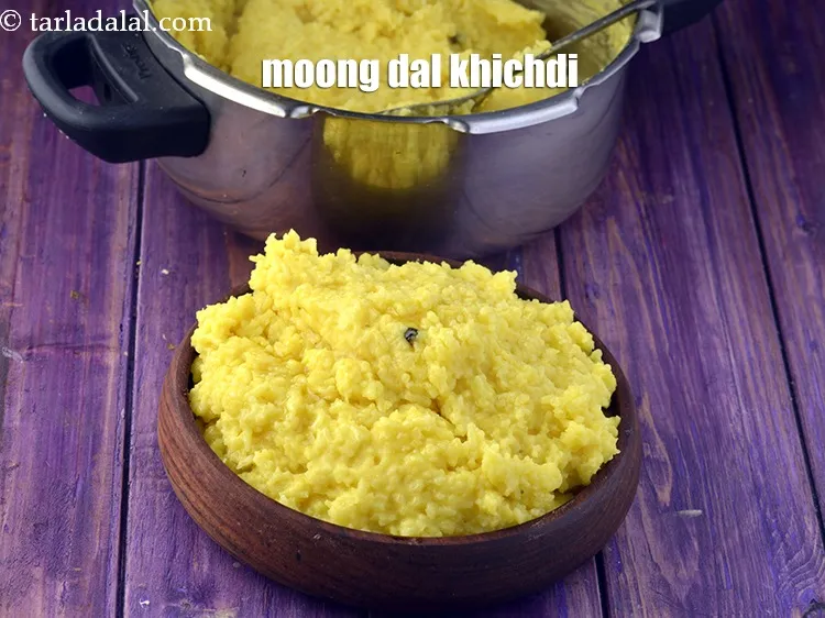 स्टेप 3 – <a href=""https://www.tarladalal.com/moong-dal-khichdi-gujarati-recipe-621r"" style=""font-family:Arial; font-size:16px; font-style:normal; font-variant-ligatures:normal; font-weight:400; text-align:left; white-space:normal; background-color:#ffffff"">मूंग …