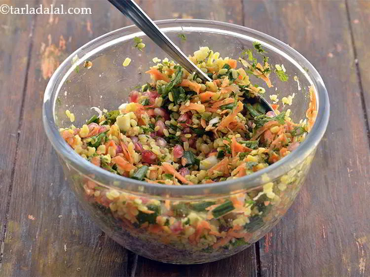 स्टेप 19 – <strong>मूंग दाल की चाट</strong> को&nbsp; | <strong>हेल्दी मूंग दाल चाट …