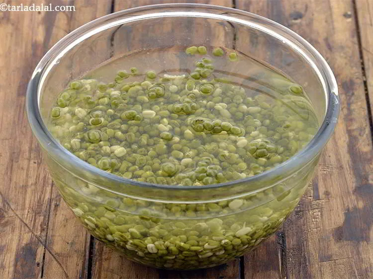 Step 4 – To make&nbsp;<strong>moong soup recipe | whole green moong dal soup | healthy diabetic moong soup …