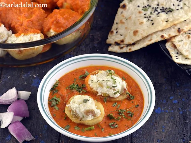 Step 47 – Serve the <strong>Mughlai dum aloo</strong> garnished with fresh cream and coriander. Serve your <strong>Dum Aloo</strong> …