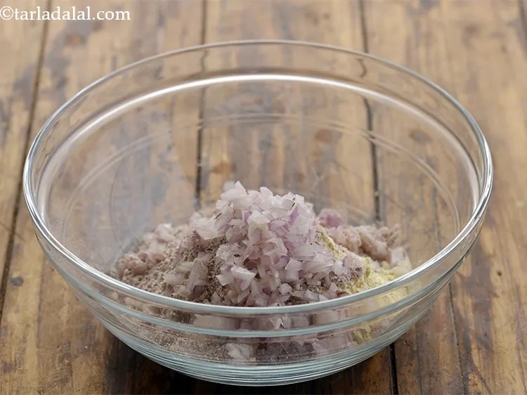 Step 7 – For a crunchy bite, add finely chopped onions