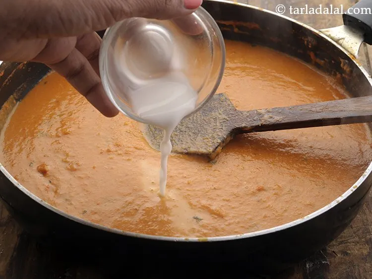 Step 25 – Add cornflour-water slurry to thicken<strong> matar paneer</strong>