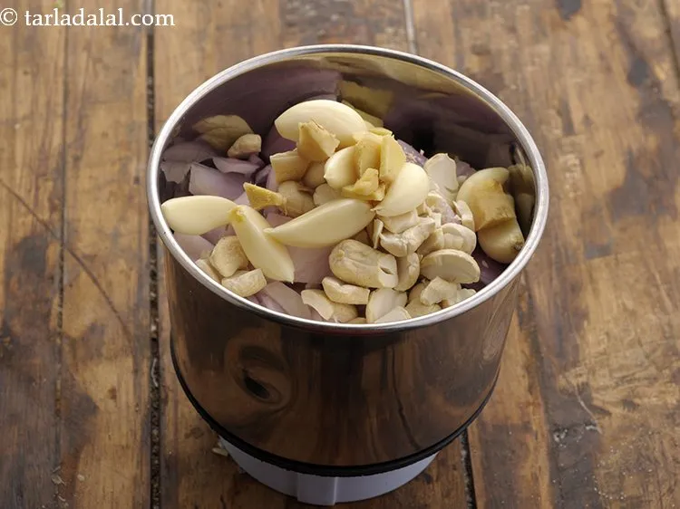 Step 5 – Add 2 tsp of roughly chopped ginger